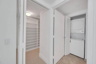 Luxury 2 Bedroom Loft Brickell-WaterViews - 3