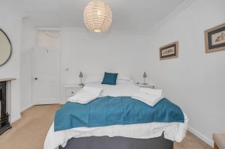 42 Church Row - 2 beds and 2 bathrooms - 1