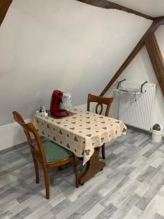 Chambre rustique avec double lit et sa salle de bain privée - Urbès - 5