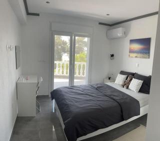 Blue Waves Apartment - 2