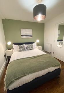 Stunning Brighton Seaside 2-Bedroom Townhouse with Patio, Sleeps 6 - Brighton & Hove - 2