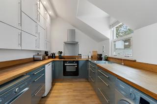Stunning Sea View Whole Home In Torbay Close To Beach - Torquay - 4