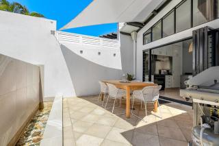 2 Luna Noosa - Spacious Retreat in Elevated Location - Sunshine Beach - 4