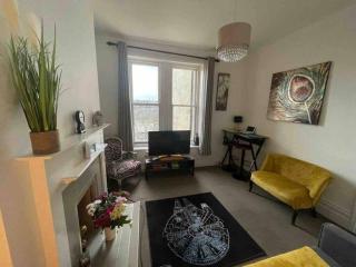 One/Two Bedroom Apartment Close to Sea & Centre - Hastings - 8