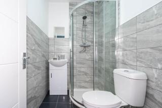 Sky Rooms One Bedroom Modern Studio Apartment 5 - Birmingham - 5