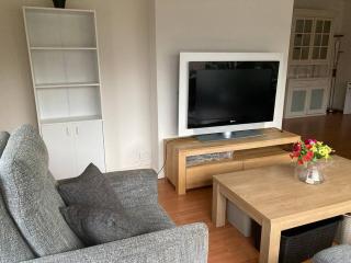 Charming Sunny 100m2 Entire Apartment with 2 bedrooms - Brasschaat - 9