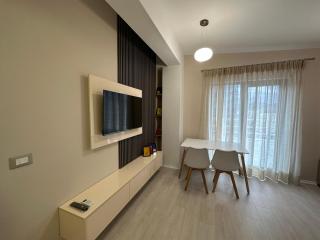 Skyline Panoramic Apartment - Tirana - 6