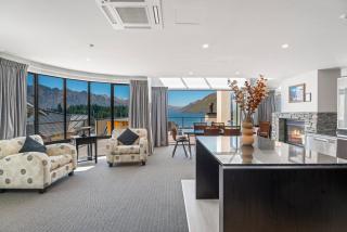 3-bedroom Penthouse Apartment with Spa - The Beacon 1002 - Queenstown - 8
