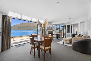 2-bedroom Penthouse Apartment with Spa - The Beacon 1004 - Queenstown - 7