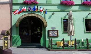 GARNI -Hotel Barbakan - Levoča - 0