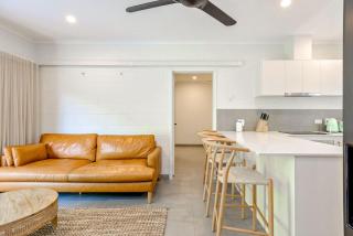 The Tropical Trinity - A Breezy Beachside Getaway - Trinity Beach - 4