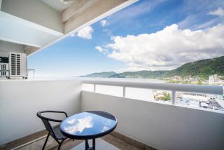 Patong Tower Deluxe Seaview 2BR-1901 - Patong Beach - 9