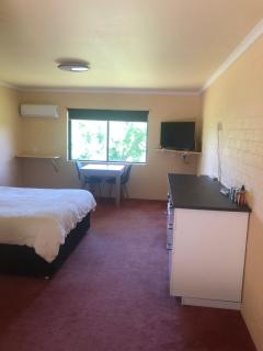 Colonial Inn Guest Rooms - Yackandandah - 5