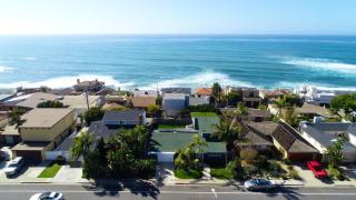 Bird Rock Dreams - Ocean Views, Massive Yard, Outdoor Dining, Fast Wifi & AC! - 5