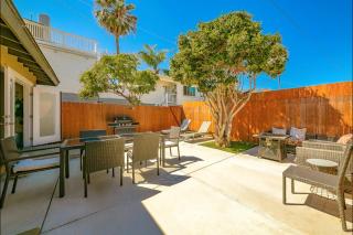 Dog Friendly Home Near the Beach with Grill, Fire Pit, Enclosed Backyard - San Diego - 3