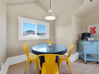 Kennebeck Views - Ocean View, Roof Patio, Steps to Beach & Boardwalk - San Diego - 2