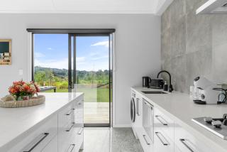 Barn 944 - Big Omaha Holiday Home - Matakana - 3