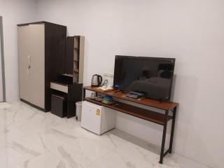 PR ROOM FOR RENT - 8