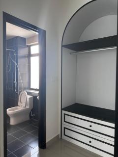 New Mount Austin Swarovski Design 15 pax condo - Johor Bahru - 4