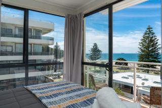 Ocean View Beach Escape - Top Floor Apartments, Mt Maunganui Base - Mount Maunganui - 6
