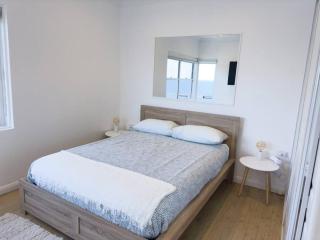 On The Esplanade - Close to beach & Cronulla mall with Aircon - 1