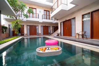Mahesa Suites Seminyak - Seminyak - 0