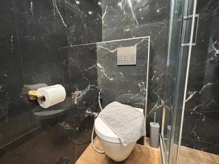 PORT TWINS SUITES No1 - Piraeus - 2