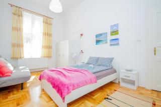 Kelvin's V District 2BR Urban Haven by NW - Budapeste - 9