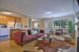 Menlo Park 2br near caltrain retail cafes SFO-1557 - 0