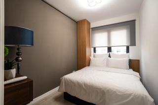 Ivory Exclusive Escape by Blvd 70B2 - 9