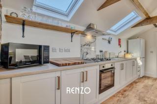 Spacious and Homely 2-bed Home in Lincoln by Renzo, Stunning Countryside Location, Free Parking! - Stow - 3
