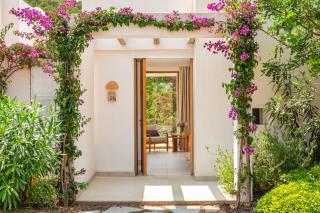 Can Lluc Suites & Villas Ibiza's Peaceful Getaway - Sant Rafael de Sa Creu - 4
