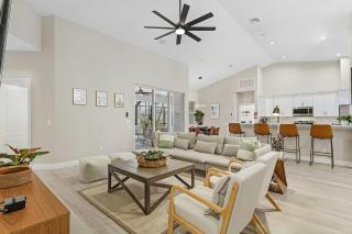 Villa w/ private heated saltwater pool, 4 BR, 7 beds - Cape Coral - 0