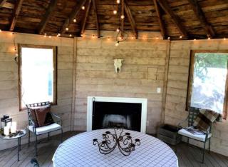 Charming & Rustic Bloomingdale Cottage w/views - - 3