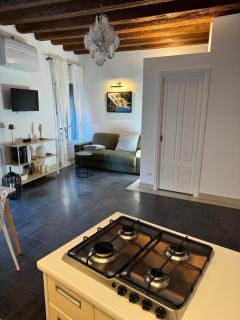 Ca Penini - canal view - Venice - 4