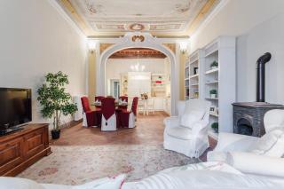 Casa Daniela, BEYOND THE EXTRAORDINARY Romantic Quiet Spacious Apartment Next to Guinigi Tower - Lucca - 8