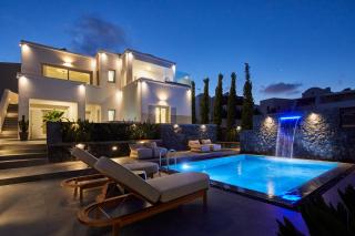 EPICENTER LUXURY RESIDENCE - 2