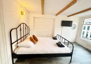 Studio's in the Center of Amsterdam with Canal View! - Amsterdam - 0
