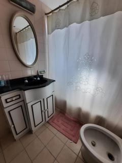 Sobre Av Rivadavia con WiFI Luminoso Amplio y comodo depto - Buenos Aires - 2