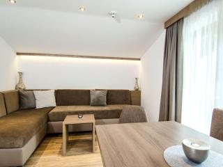 Apartment Top 6 - Panorama by Interhome - Ischgl - 2