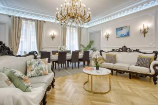 Galeries LaFayette - 7 bedrooms - lift - aircon - Parijs - 0