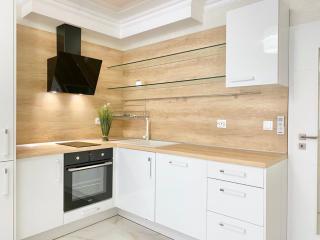 Sea View Apartment with Free Parking - Pomorie - 7