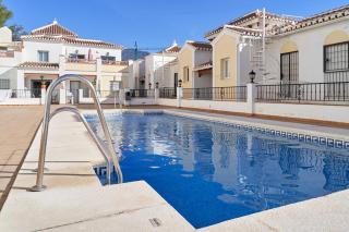 Urb Chimenea Apartment Nerja - Nerja - 0