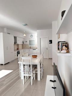 Bay View Apartment - Sarandë - 2