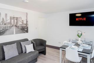 Executive 8beds 3bath Contractorswelcome Parking! - Southampton - 9