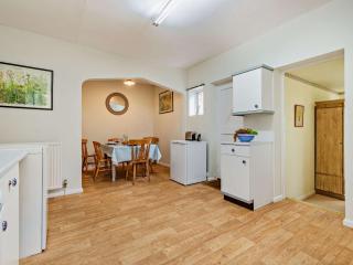 4 Bed in Uckfield BT021 - Buxted - 3