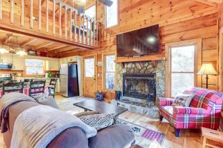 Waterfront Cabin with Beautiful River View and Hot Tub - Ellijay - 8
