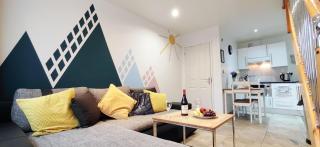Epicsa - Family & Corporate Stay MEWS APARTMENTS with FREE parking - 4
