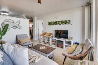 Top-Floor Beach Condo with 2 Oceanfront Balconies! - Daytona Beach - 5