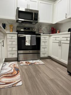 Hidden Gem in Spring Free Parking - 3